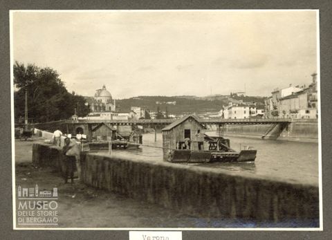 Ponte stradale sull'Adige a Verona