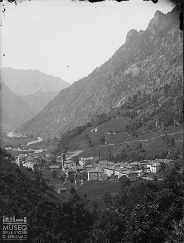 Branzi. Veduta panoramica