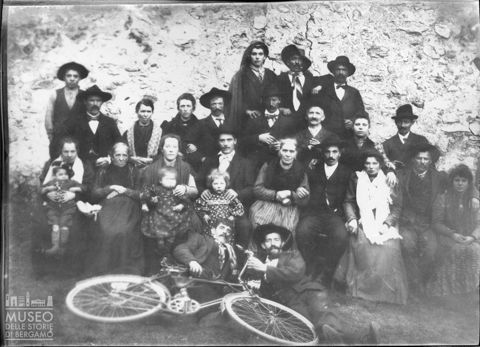Val Brembana. Ritratto di gruppo