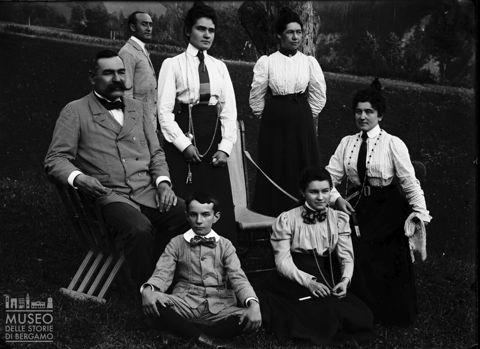 Piazzatorre. Ritratto di famiglia benestante