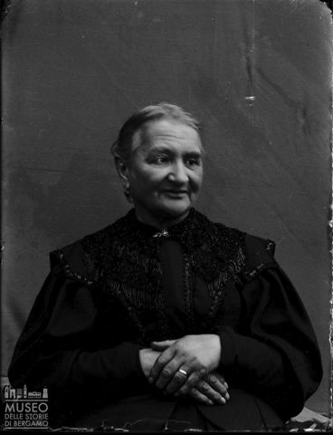 Val Brembana. Ritratto di donna anziana