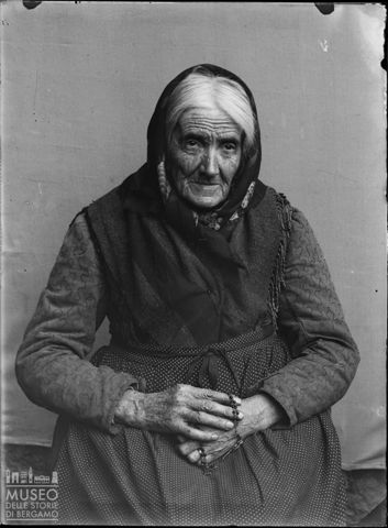 Val Brembana. Ritratto di donna