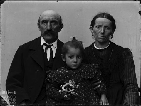 Val Brembana. Ritratto di un gruppo familiare