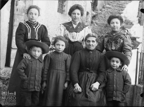 Val Brembana. Ritratto di gruppo