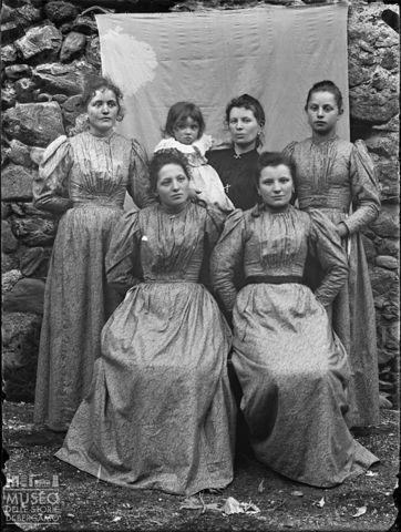 Val Brembana. Ritratto di un gruppo familiare