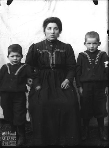 Val Brembana. Ritratto di un gruppo familiare