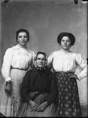 Val Brembana. Ritratto di un gruppo familiare