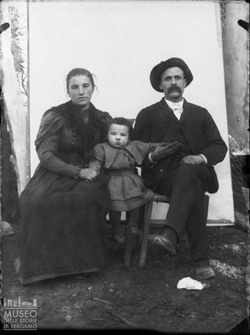 Val Brembana. Ritratto di un gruppo familiare