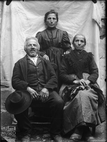 Val Brembana. Ritratto di un gruppo familiare