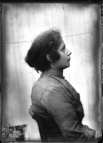 Piazza Brembana. Ritratto di donna