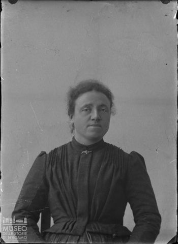 Piazza Brembana. Ritratto di donna