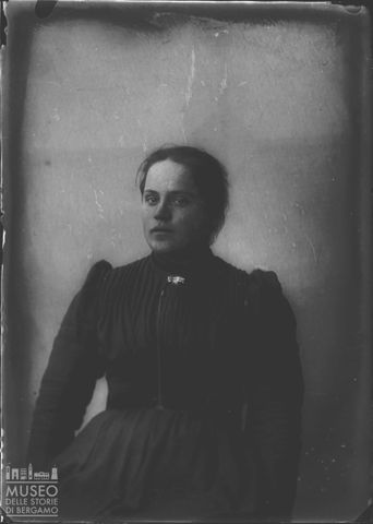Val Brembana. Ritratto di donna