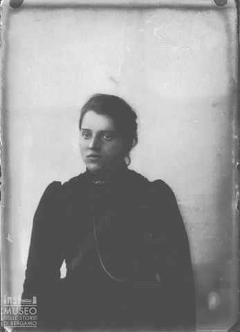 Val Brembana. Ritratto di donna