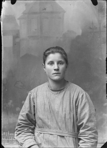 Piazza Brembana. Ritratto di donna