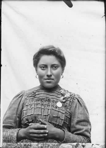 Val Brembana. Ritratto di donna