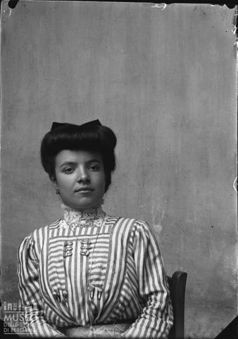 Val Brembana. Ritratto di donna