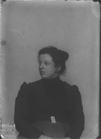 Val Brembana. Ritratto di donna