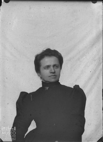 Val Brembana. Ritratto di donna