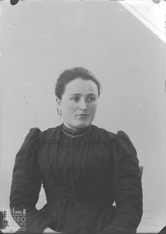 Moio de' Calvi. Ritratto di donna