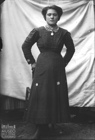 Val Brembana. Ritratto di donna