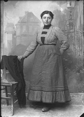 Piazza Brembana. Ritratto di donna