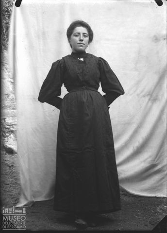 Val Brembana. Ritratto di donna