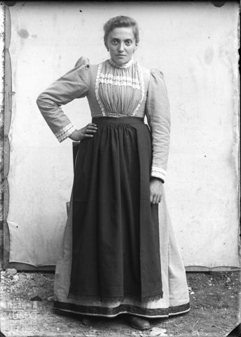 Val Brembana. Ritratto di donna