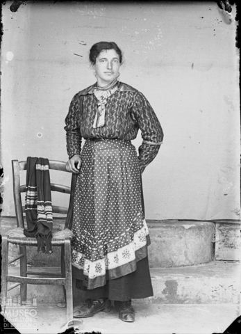 Piazza Brembana. Ritratto di donna