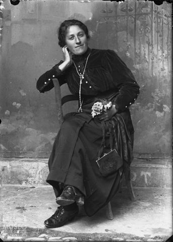 Piazza Brembana. Ritratto di donna
