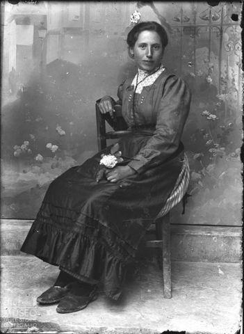 Piazza Brembana. Ritratto di donna
