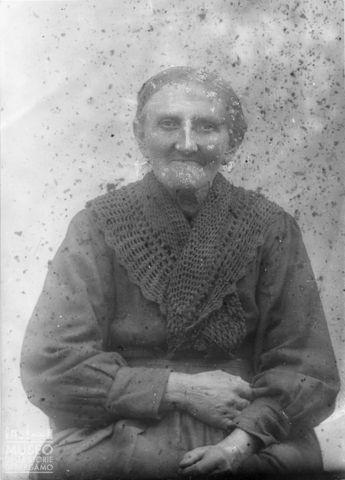 Cassiglio. Ritratto di donna