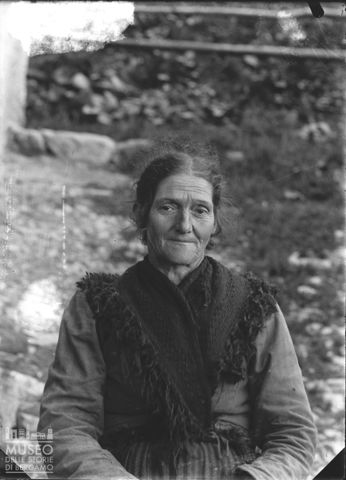 Piazzatorre. Ritratto di donna