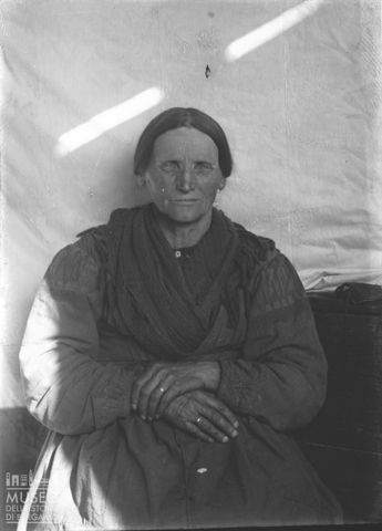 Ornica. Ritratto di donna