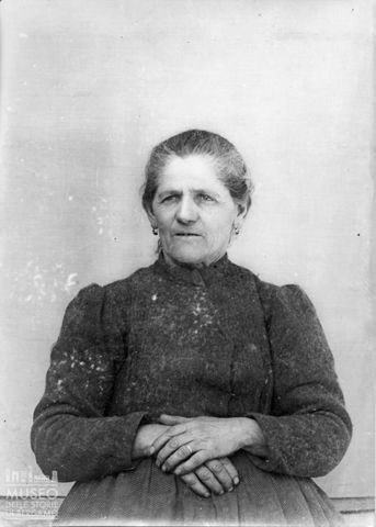 Piazza Brembana. Ritratto di donna