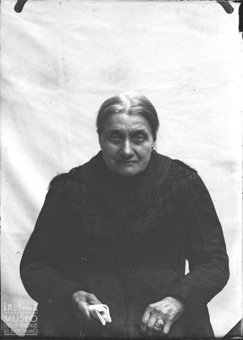 Val Brembana. Ritratto di donna