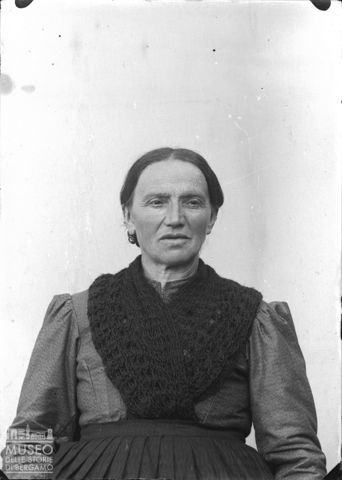 Val Brembana. Ritratto di donna