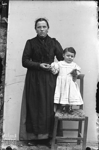 Lenna. Ritratto di donna con bambino