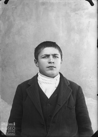 Piazza Brembana. Ritratto di ragazzo