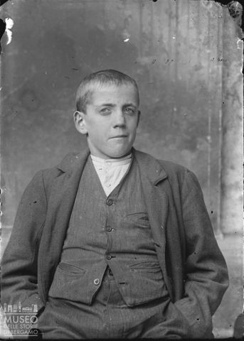 Piazza Brembana. Ritratto di ragazzo