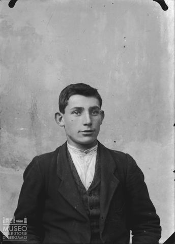 Piazza Brembana. Ritratto di ragazzo