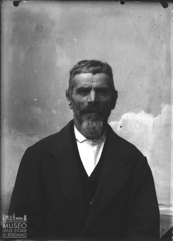 Piazza Brembana. Ritratto di uomo