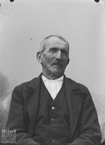 Piazza Brembana. Ritratto di uomo