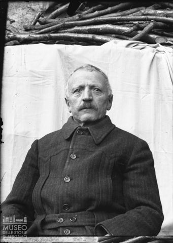 Val Brembana. Ritratti di uomo anziano