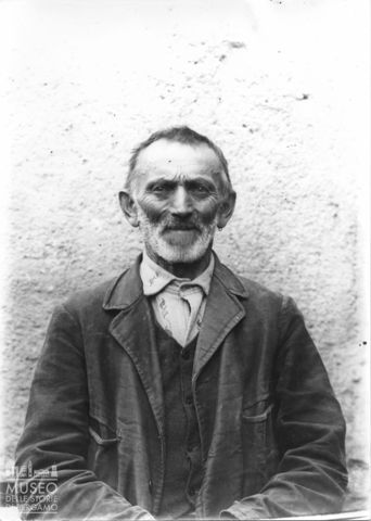 Val Brembana. Ritratto di uomo anziano
