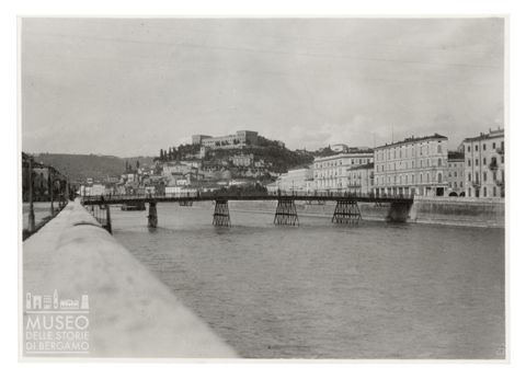 Ponte stradale sull'Adige a Verona