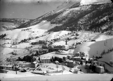 Oltre il colle, panorama con neve