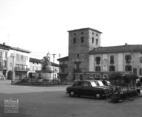 Torre Suardi e fontana di Igea