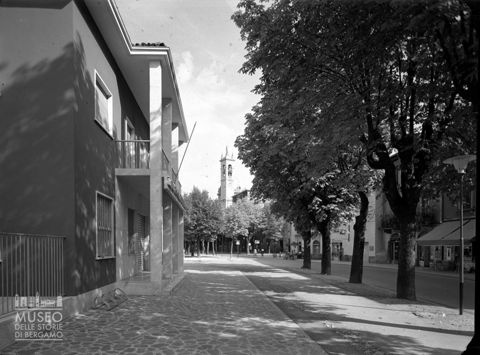 Facciata della Banca Popolare di Bergamo