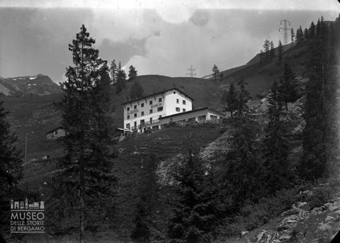 Foppolo, Albergo Bianchi