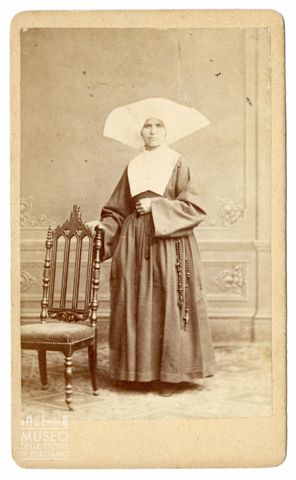 Ritratto di suora